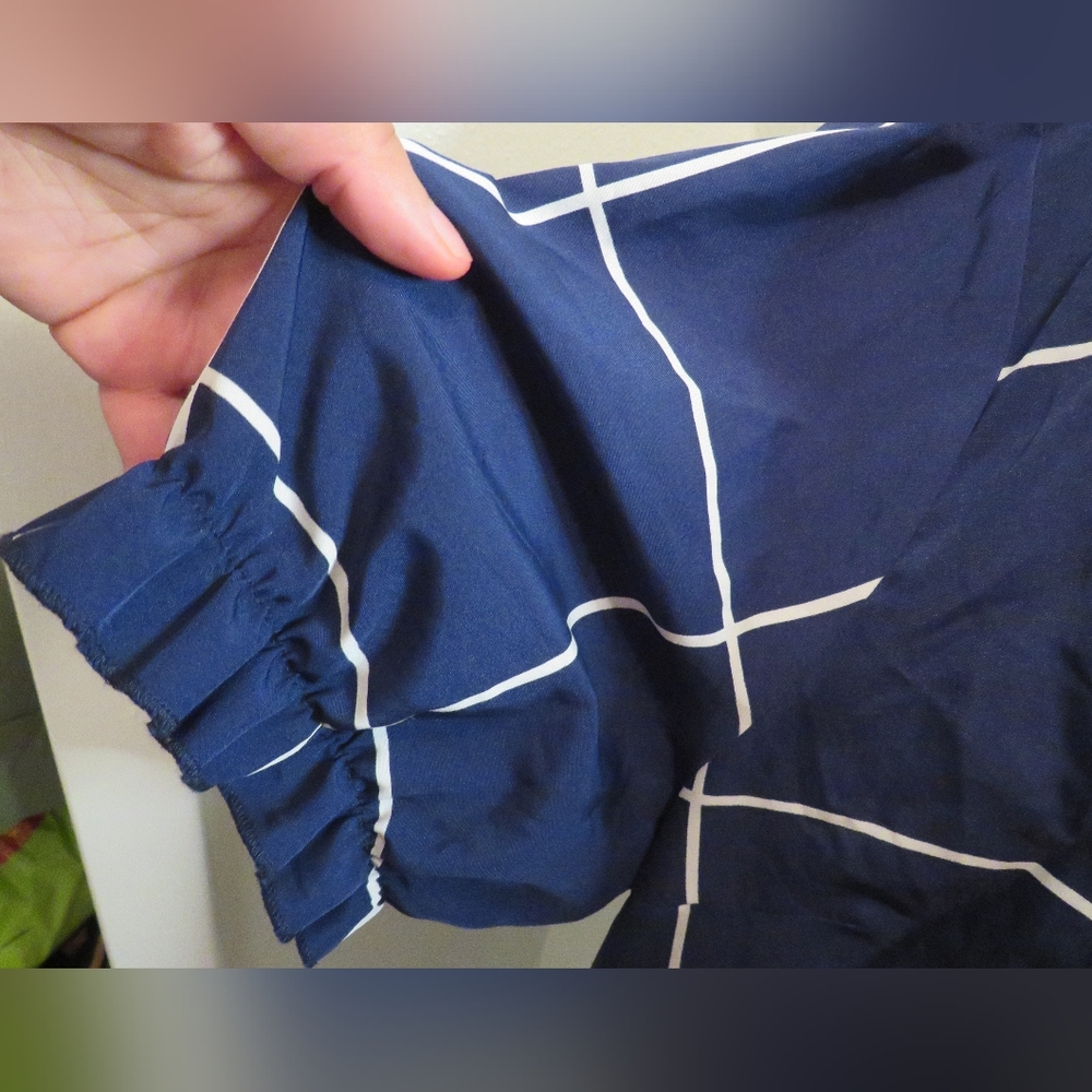 Window Pane Blouse - Picture 3 of 5